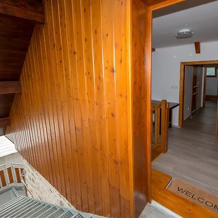 Le Carnival Bed & Breakfast Laval (Isere)